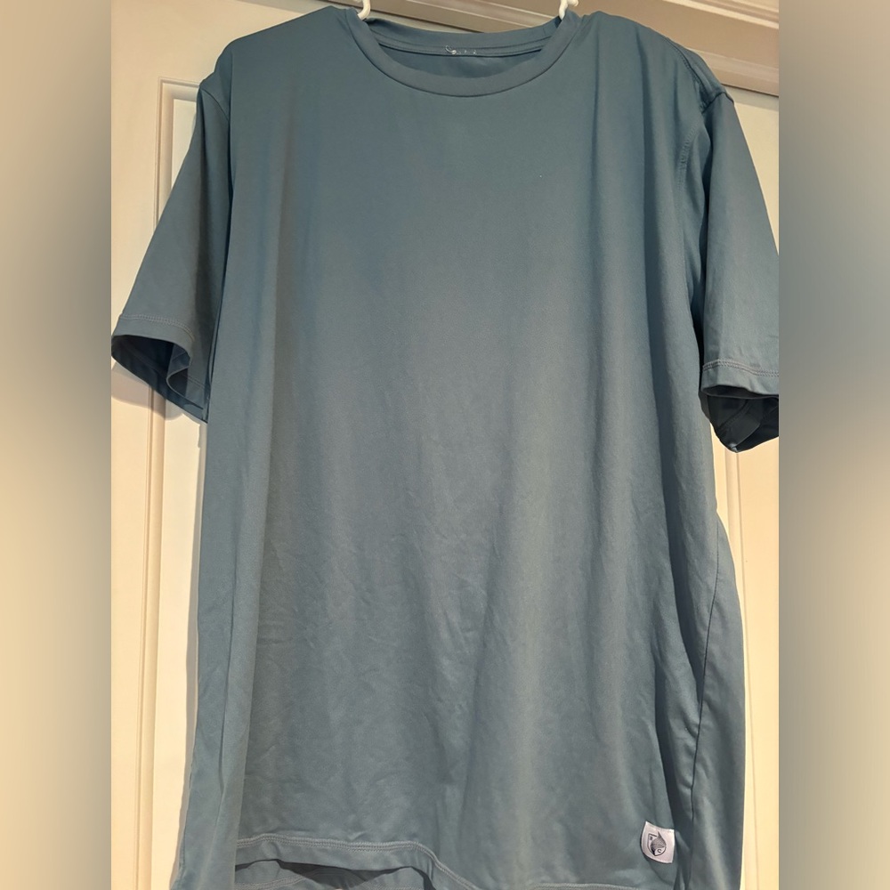 Extremely soft men’s tshirt from a local running store